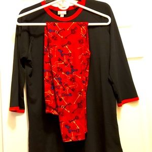Lularoe Outfit. Medium black and red Randy, OS leggings red with key pattern.